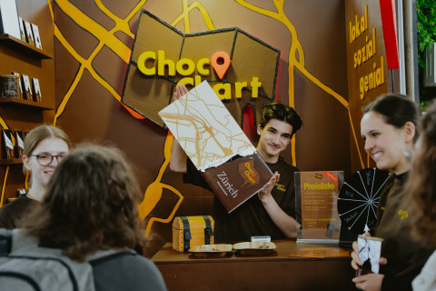 Logo Laravel 12 Test - FU - 1